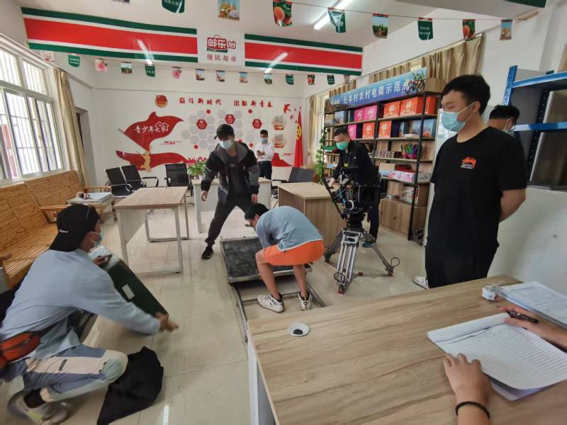 环翠区广告片拍摄公司：极简主义践行者，少即是多的视觉哲学